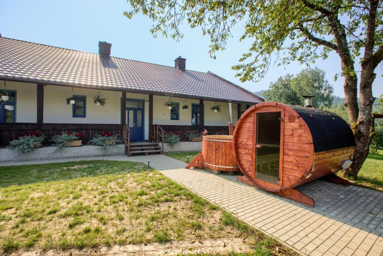 Вилла Rozpravkova Hajenka V Nizkych Tatrach Брезно Экстерьер фото